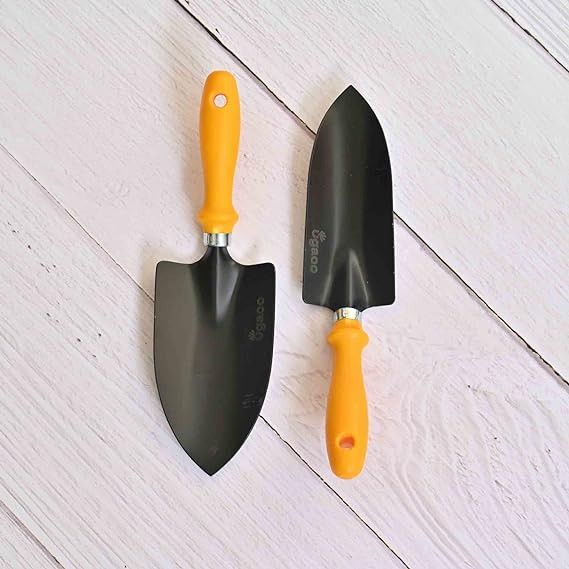 GARDENING TOOLS 2 PCS (TROWEL ,TRANSPLANTER)